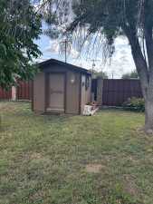 701 E 40th St (24)