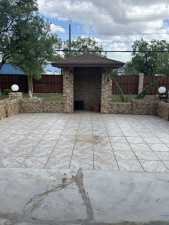 701 E 40th St (25)