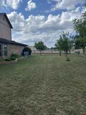 701 E 40th St (27)