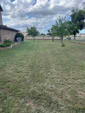701 E 40th St (6)