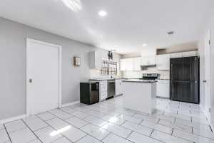 321 Kennedy St (14)
