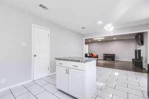 321 Kennedy St (16)