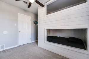 321 Kennedy St (26)