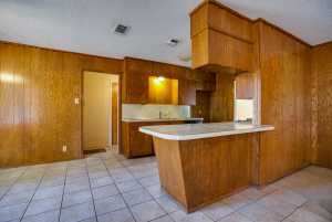 2702 Southland Blvd (13)
