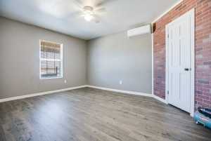 11318 Dallas St (13)