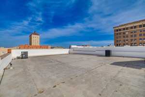 123 S Chadbourne St (28)