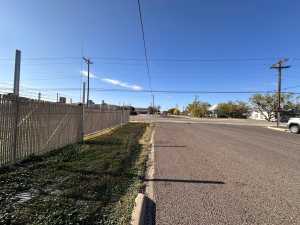 261 W 2nd St (2)