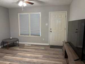 1012 N Bishop St (13)