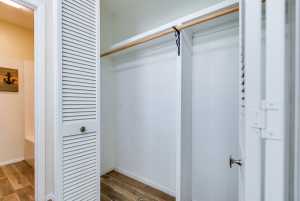 1007 E 42nd St (22)