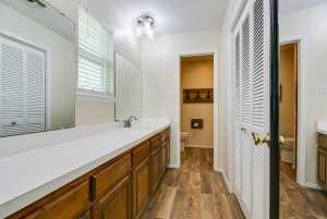 1007 E 42nd St (23)
