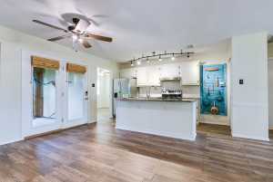 1007 E 42nd St (7)