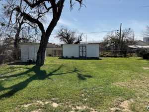 709 E Harris Ave (12)