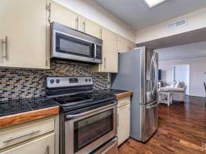 220-J Twohig Ave (18)