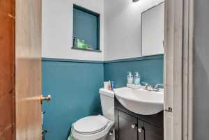 1917 Chapman St (15)