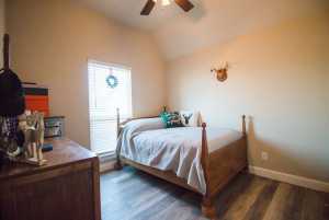 1925 Pine Valley St (13)
