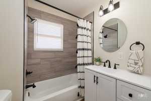 310 E 38th St (13)
