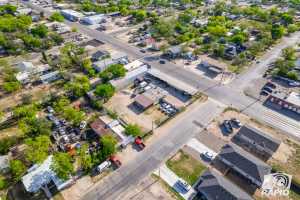 1325 S Chadbourne St (31)