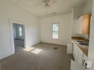 901 S Walnut St (20)