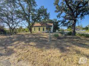 901 S Walnut St (10)