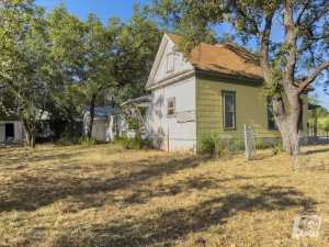 901 S Walnut St (12)