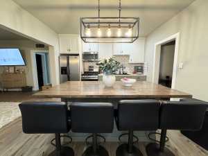 411 N Bishop St (9)