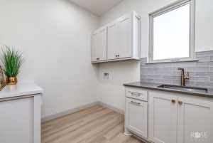 8449 Windmill Rd (27)