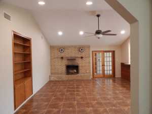 163 Las Lomas Dr (2)
