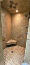 1210 Elizabeth Street (22)