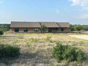 2553 Stonewall  Valley Lane