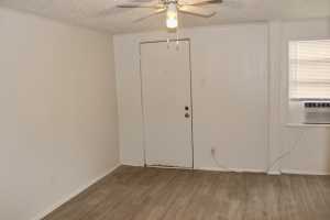 220 A N Adams St (4)