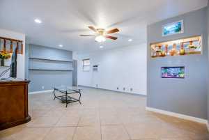 220 McDowell St (11)