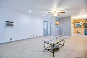 220 McDowell St (14)