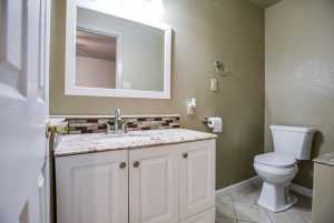 220 McDowell St (23)