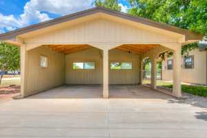 220 McDowell St (38)
