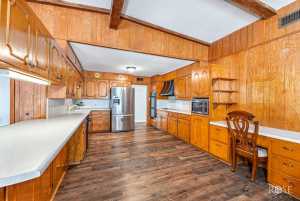 1003 N Plaza (16)