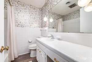 1003 N Plaza (24)