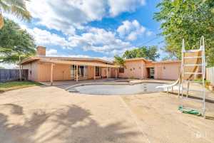 1003 N Plaza (32)