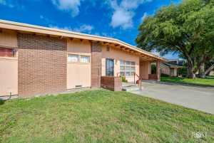 1003 N Plaza (6)
