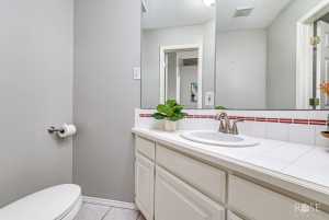 7593 Plantation Court (33)