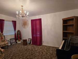 121 W Highland Blvd (13)