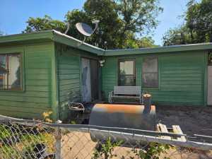 121 W Highland Blvd (21)