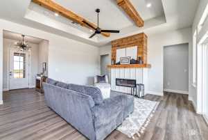 8421 Windmill Rd (10)