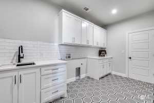 8421 Windmill Rd (24)