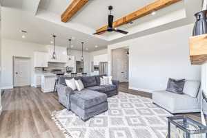 8421 Windmill Rd (9)