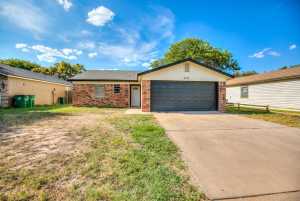 1125 Cyndi Lane (2)