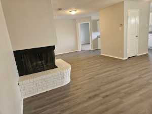 841 Van Zandt St (3)