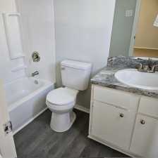 841 Van Zandt St (8)