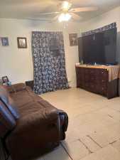811 Akin St (2)