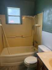 811 Akin St (20)