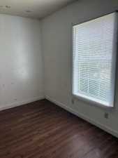811 Akin St (24)
